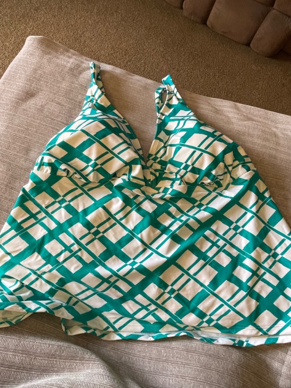 Catalina Green and White Geometric Swim Tankini Top Only 3X (22/24)